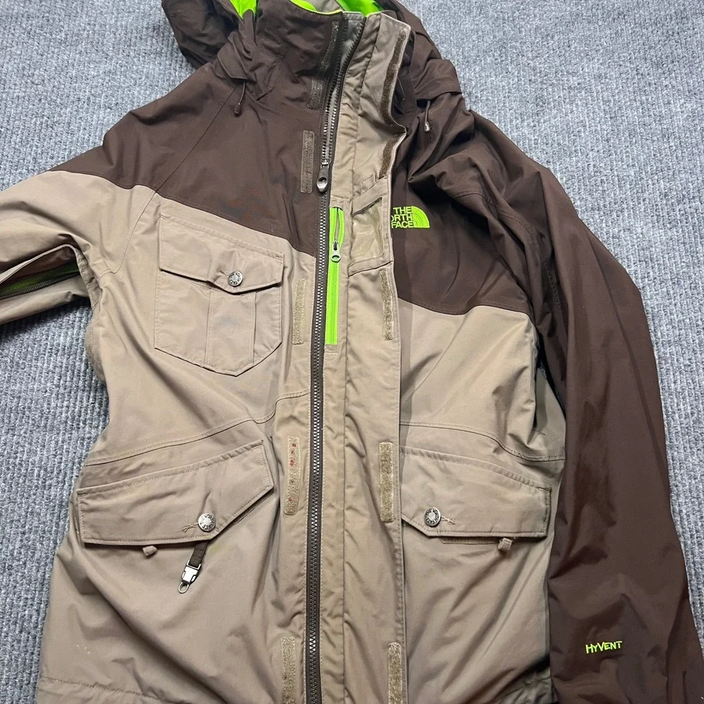 The North Face HyVent Ski Jacket Mens Brown Hooded Shell Small Waterproof Zip